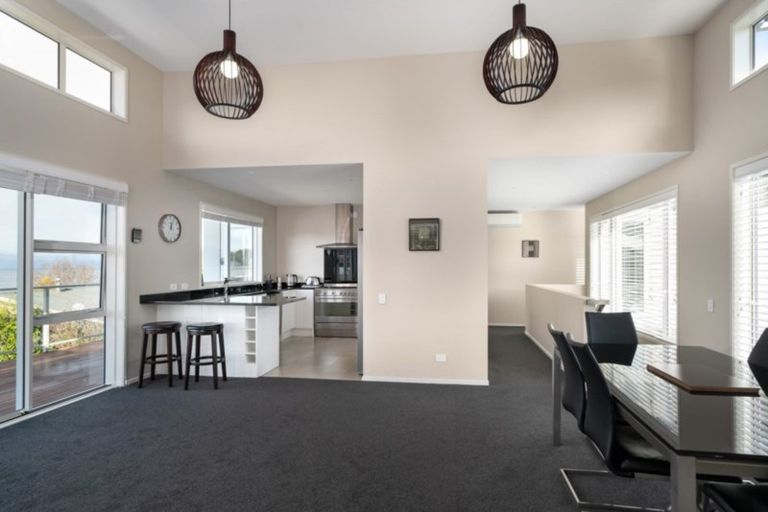 Photo of property in 3b Isobel Street, Acacia Bay, Taupo, 3330