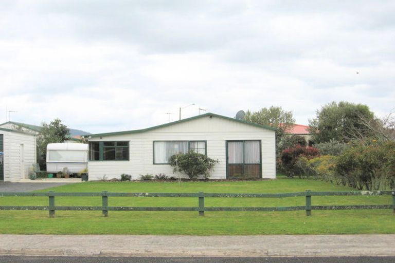 Photo of property in 31 Whitby Avenue, Whitianga, 3510