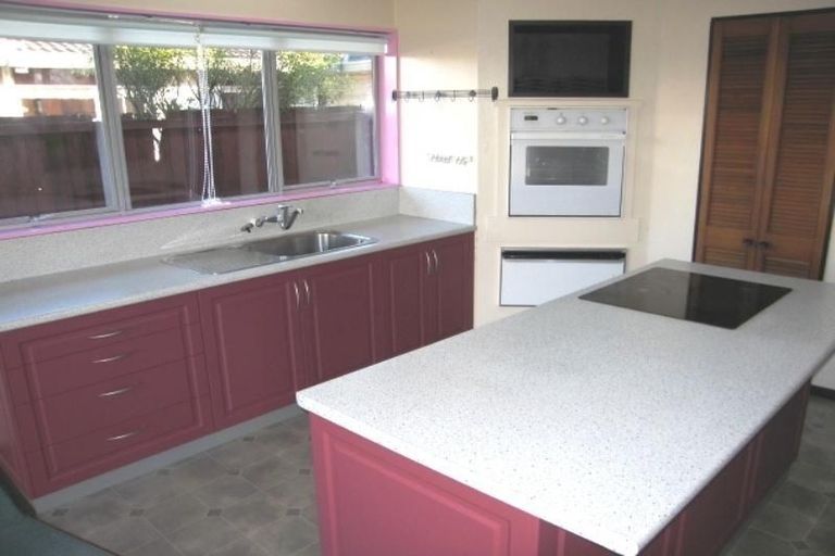 Photo of property in 18a Aileen Place, Upper Riccarton, Christchurch, 8041