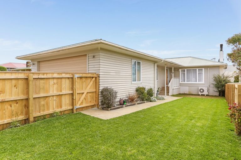 Photo of property in 9 Lawrie Avenue, Pukekohe, 2120