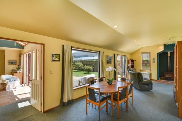 Photo of property in 44 Elm Tree Avenue, Frankton, Queenstown, 9300
