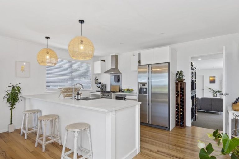 Photo of property in 1021a Papamoa Beach Road, Papamoa Beach, Papamoa, 3118