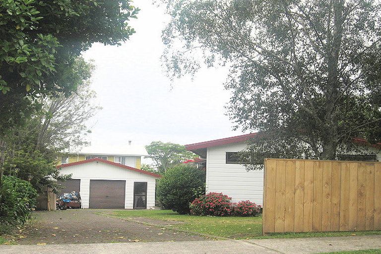 Photo of property in 14 Fairview Place, Te Puke, 3119