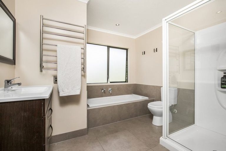 Photo of property in 72 Hunter Road, Patumahoe, Pukekohe, 2678