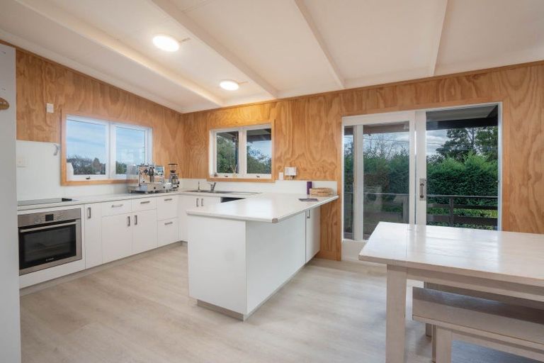 Photo of property in 14 Parata Street, Two Mile Bay, Taupo, 3330
