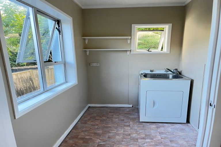 Photo of property in 2/37 Channel View Road, Campbells Bay, Auckland, 0630