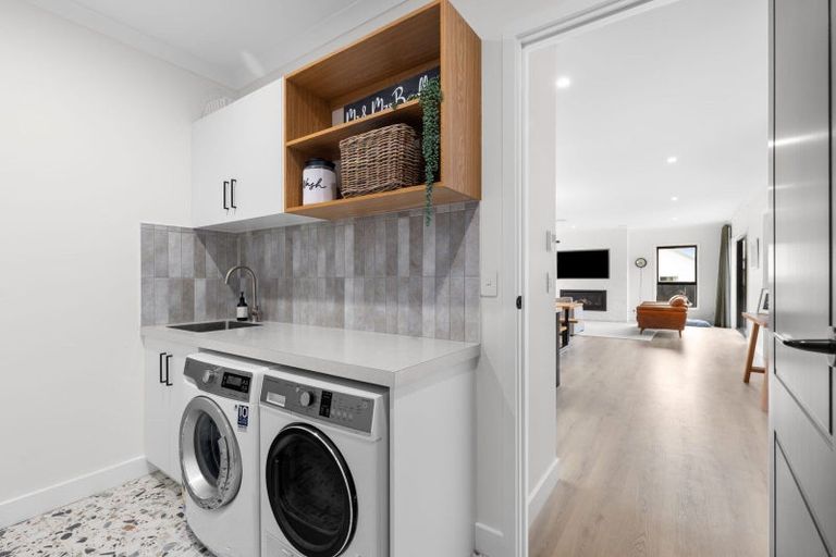 Photo of property in 29 Tuscany Way, Fitzherbert, 4410