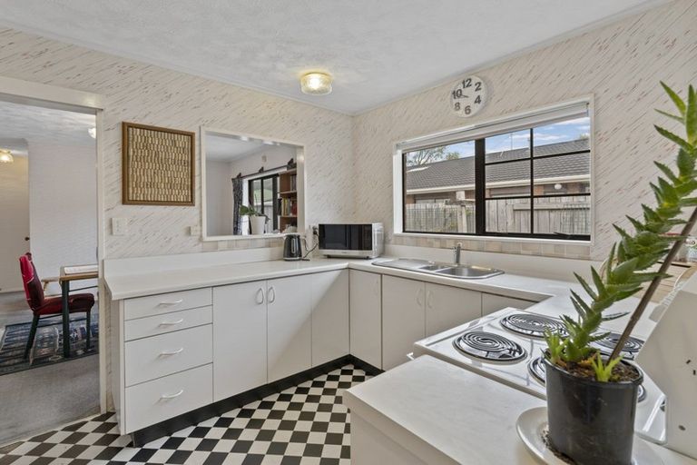 Photo of property in 108 Oxford Street, Tawa, Wellington, 5028