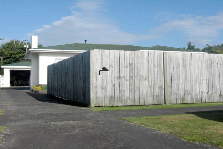 Photo of property in 2 Madras Street, Aramoho, Whanganui, 4500