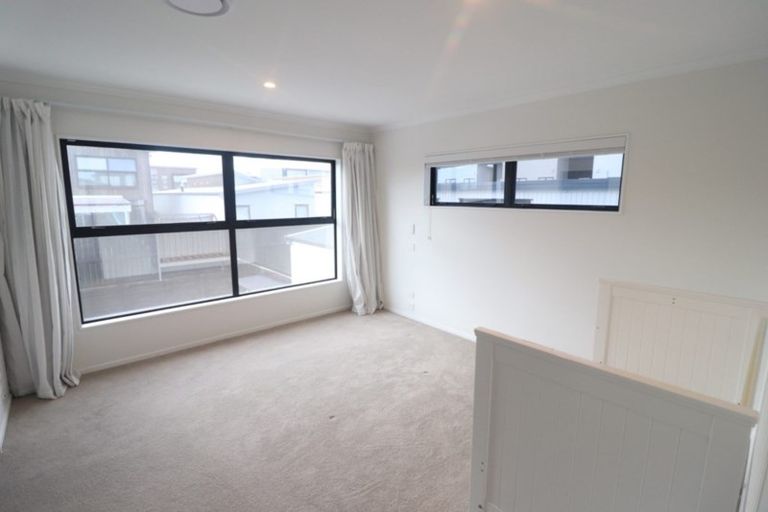 Photo of property in 68 Bomb Point Drive, Hobsonville, Auckland, 0616