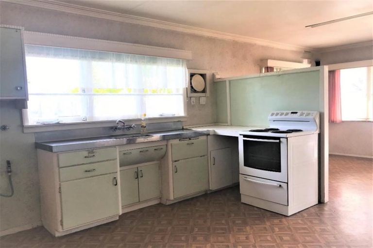 Photo of property in 1 Cameron Street, Papakura, 2110