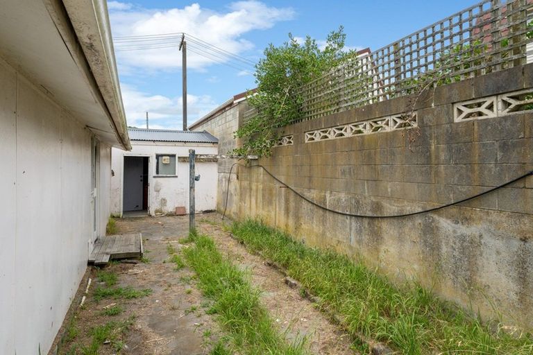 Photo of property in 2 Rupini Street, Otaki Beach, Otaki, 5512