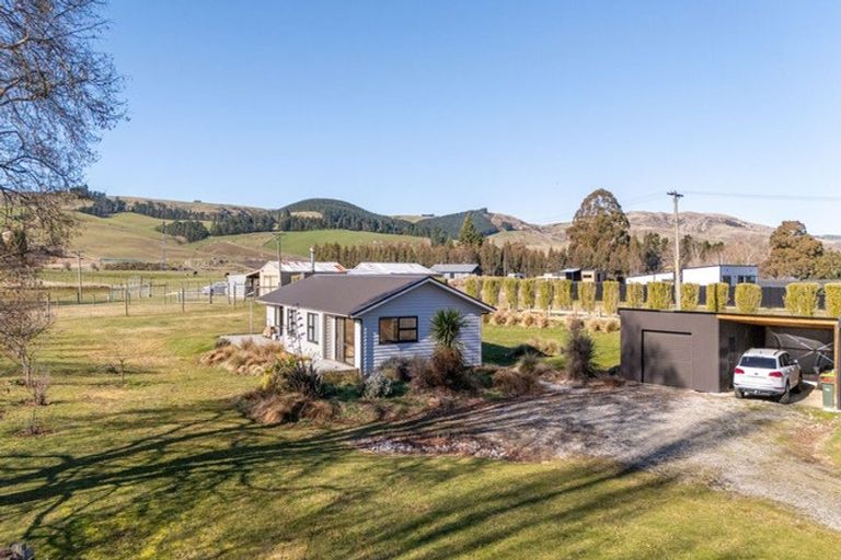Photo of property in 1629 Teviot Road, Millers Flat, Roxburgh, 9572