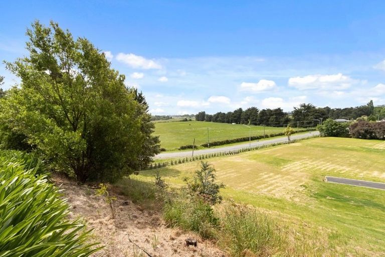 Photo of property in 8 Tui Vale Lane, Halswell, Christchurch, 8025