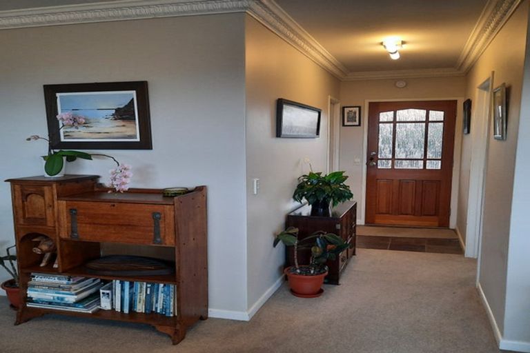 Photo of property in 3/2 Chilton Place, Howick, Auckland, 2014