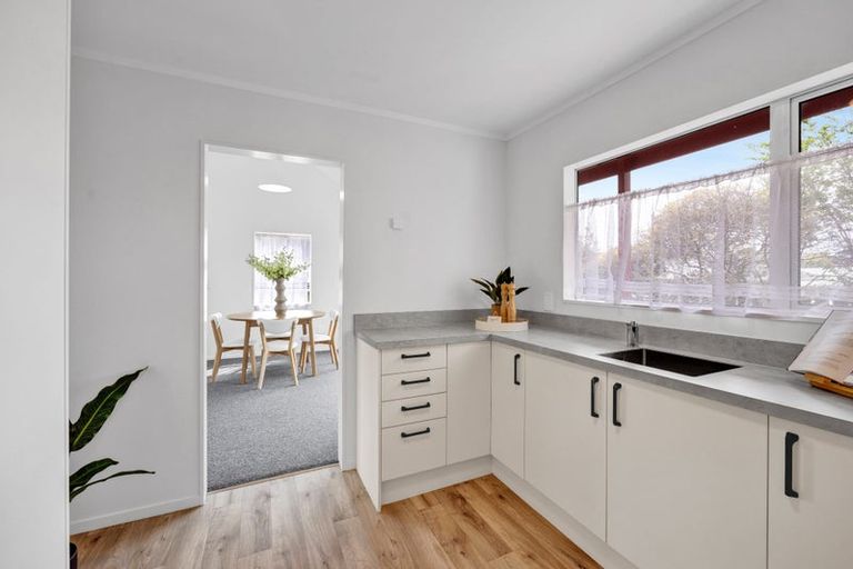 Photo of property in 2/19 Kenmore Street, Westown, New Plymouth, 4310