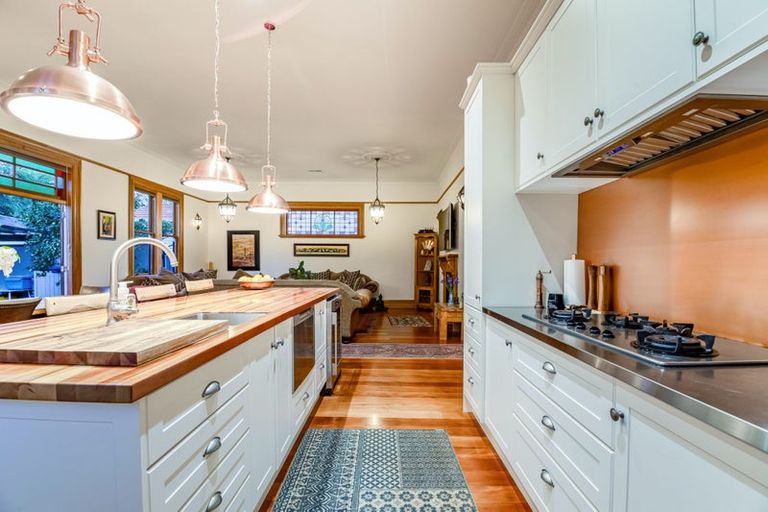 Photo of property in 104 Richmond Street, Petone, Lower Hutt, 5012