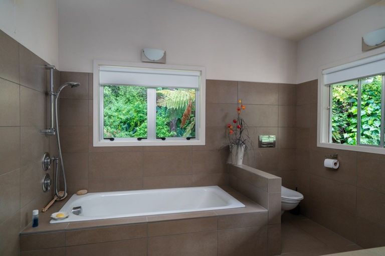 Photo of property in 26 Alberta Street, Acacia Bay, Taupo, 3330