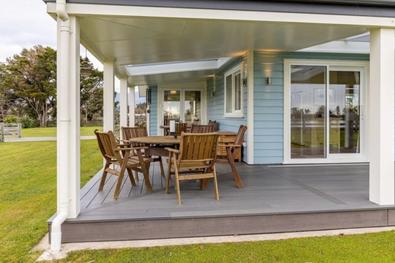 Photo of property in 134 Snodgrass Road, Westport, 7892