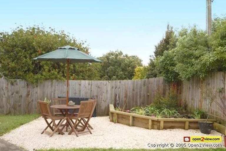 Photo of property in 3112/110 East Coast Road, Forrest Hill, Auckland, 0620