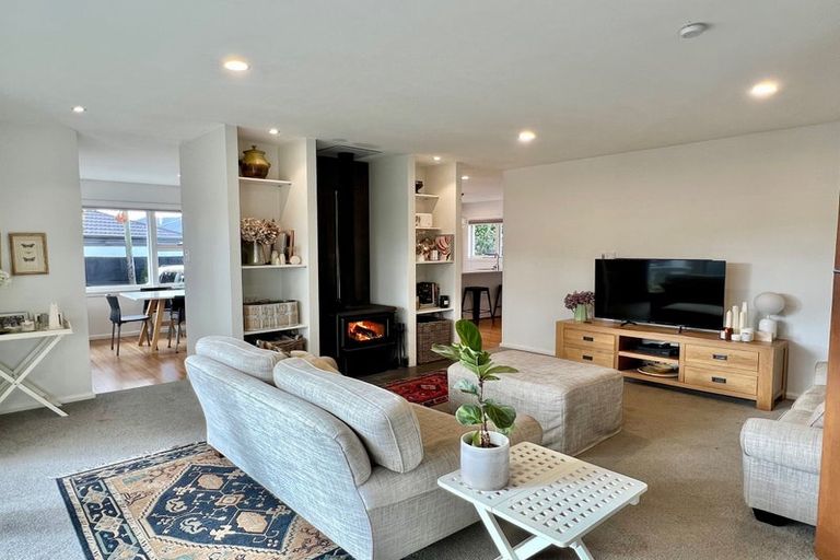 Photo of property in 145 Avonhead Road, Avonhead, Christchurch, 8042