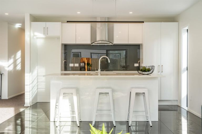 Photo of property in 61a Wyndrum Avenue, Waterloo, Lower Hutt, 5011