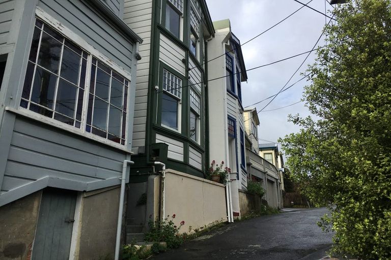 Photo of property in 15 Glenbervie Terrace, Thorndon, Wellington, 6011