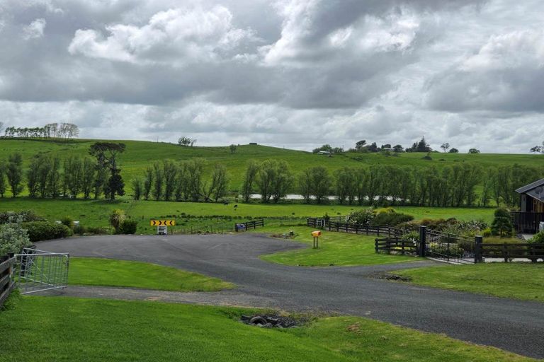 Photo of property in 38 Old Vintners Close, Te Kauwhata, 3782