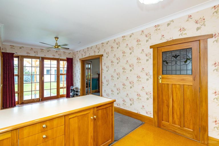 Photo of property in 208 Otipua Road, West End, Timaru, 7910