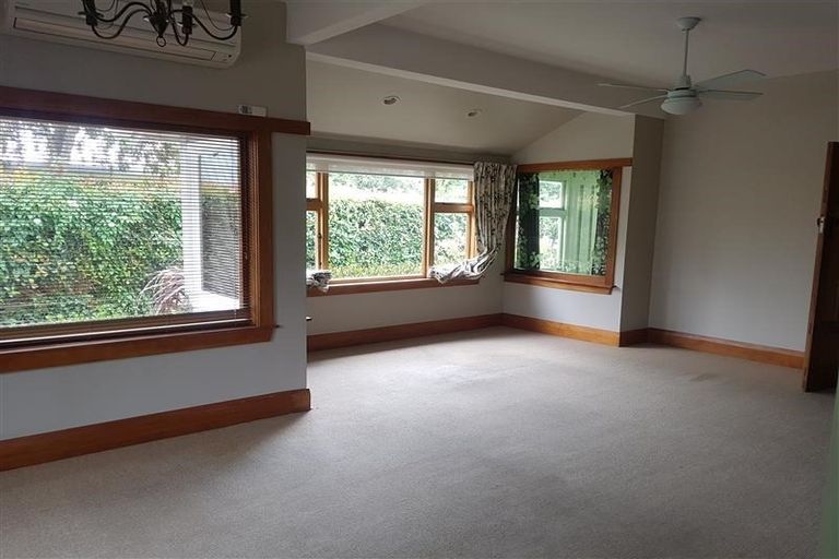 Photo of property in 478 Halswell Road, Halswell, Christchurch, 8025