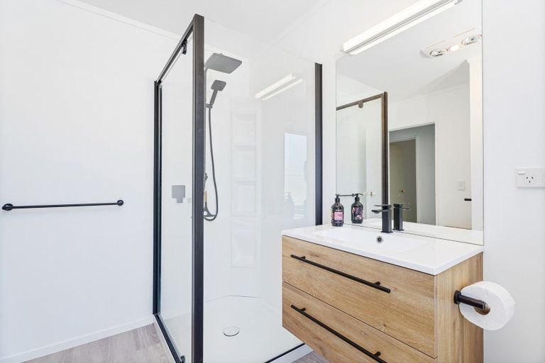 Photo of property in 202 Vista Paku, Pauanui, Hikuai, 3579