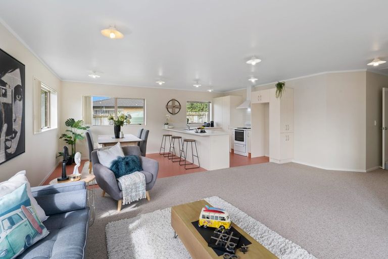 Photo of property in 256 Royal Road, Massey, Auckland, 0614