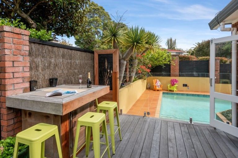 Photo of property in 7 Jandell Crescent, Bucklands Beach, Auckland, 2014