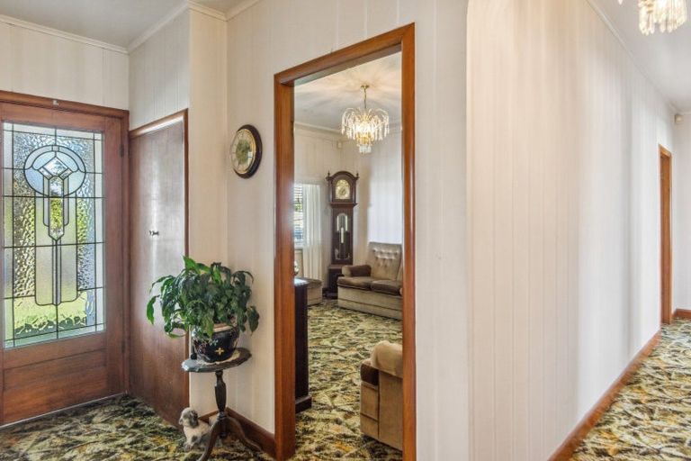 Photo of property in 56 Great South Road, Papakura, 2110