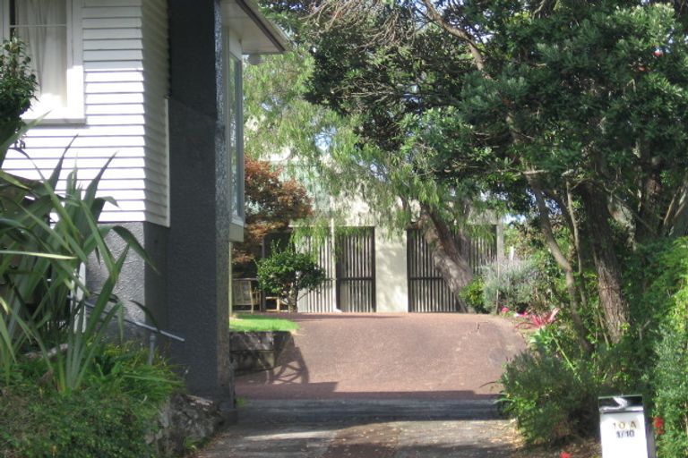 Photo of property in 10 Stottholm Road, Titirangi, Auckland, 0604