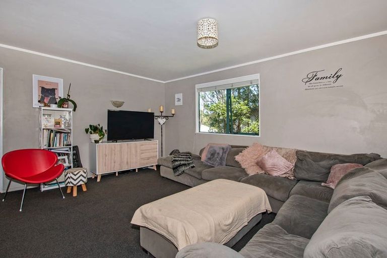 Photo of property in 37 Station Road, Te Kamo, Whangarei, 0112