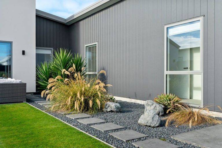 Photo of property in 27 Finstock Way, Rolleston, 7614