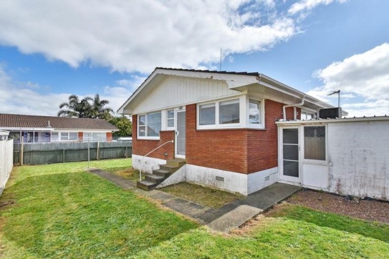 Photo of property in 3/8 Russell Road, Manurewa, Auckland, 2102