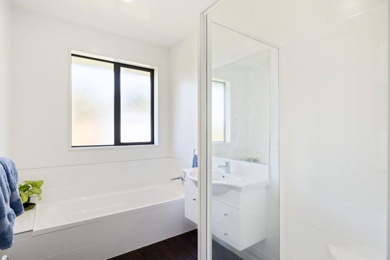 Photo of property in 5 Emerson Lane, Rolleston, 7614