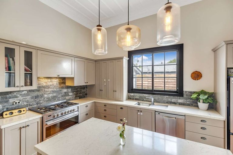 Photo of property in 1 Tamar Street, Rongotea, 4476