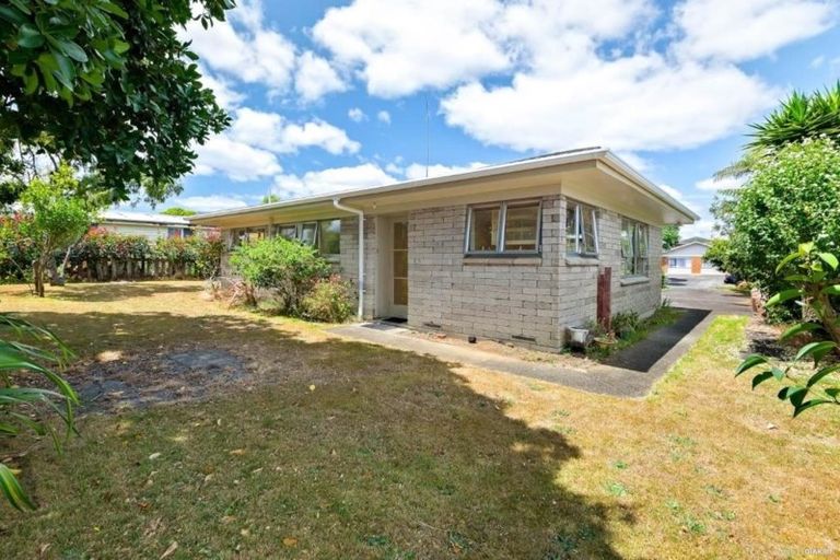 Photo of property in 25b Sunnypark Avenue, Rosehill, Papakura, 2113