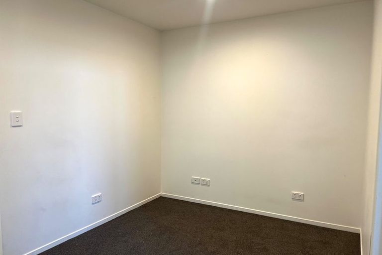 Photo of property in 323 Cambridge Terrace, Christchurch Central, Christchurch, 8013