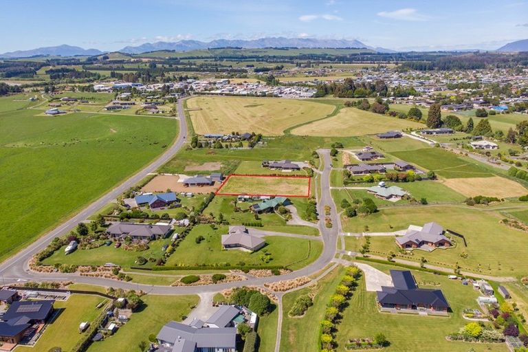 Photo of property in 37 Pukutahi Drive, Te Anau, 9600