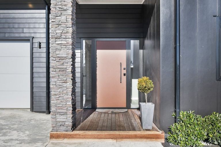 Photo of property in 10 Kanzan Grove, Maewa, 4702