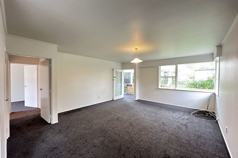 Photo of property in 2/375 Pakuranga Road, Pakuranga Heights, Auckland, 2010