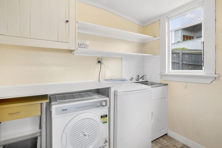 Photo of property in 38 Cliffs Road, Saint Clair, Dunedin, 9012