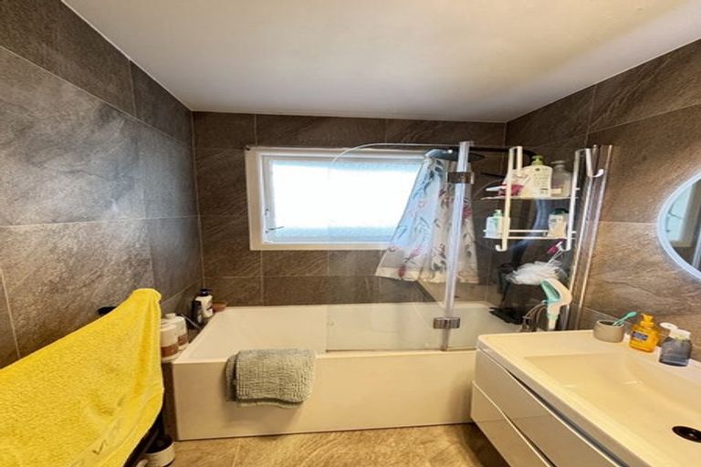 Photo of property in 3/35 Brixton Road, Mount Eden, Auckland, 1024