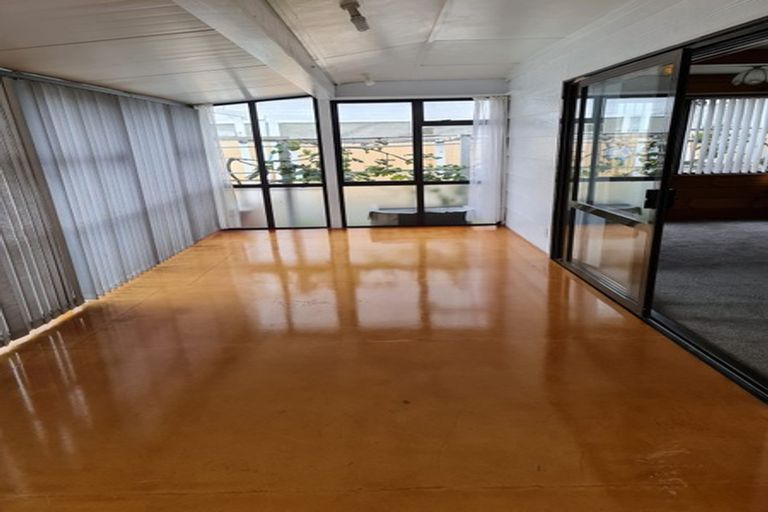 Photo of property in 495 Weymouth Road, Weymouth, Auckland, 2103