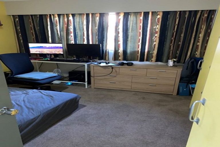 Photo of property in 17 Hutcheson Street, Sydenham, Christchurch, 8023