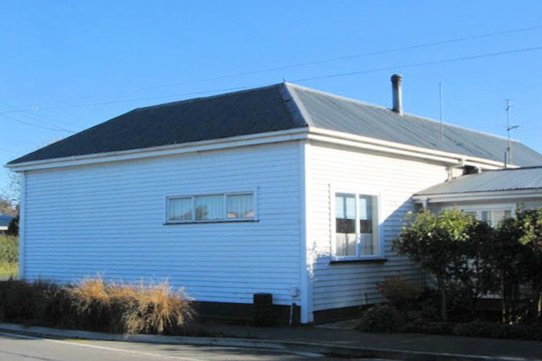 Photo of property in 2 Wilson Street, Islington, Christchurch, 8042